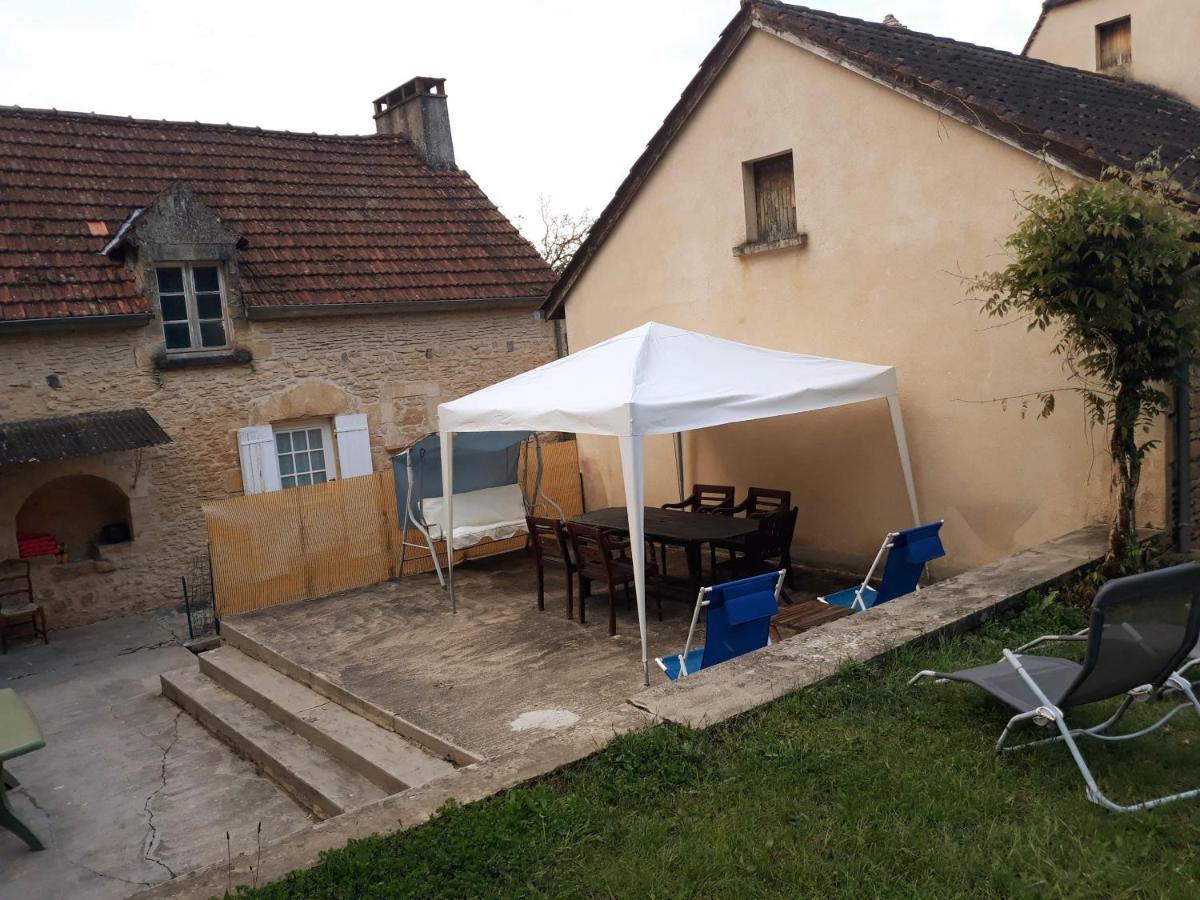 Gite Du Bouyssou Carsac-Aillac Exterior foto